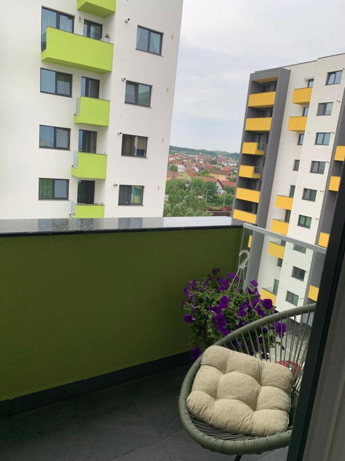 Black&White Suites Крайова Екстериор снимка